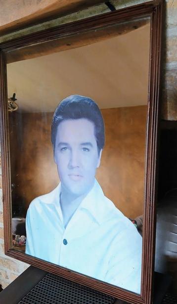 Mooie grote vintage spiegel Elvis beschikbaar voor biedingen