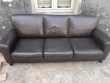 Canapé cuir noir 3 places – 2m – bon état beschikbaar voor biedingen