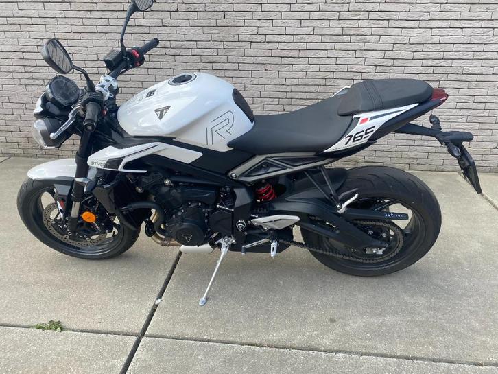 Triumph Street Triple R  bwj 2024, Motoren, Motoren | Triumph, Particulier, Naked bike, meer dan 35 kW, 3 cilinders, Ophalen