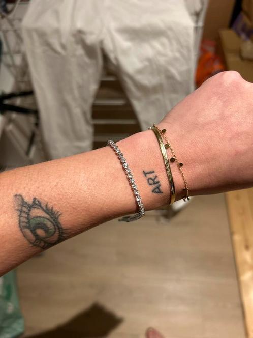 Swarosvki tennis bracelet, Handtassen en Accessoires, Armbanden, Zo goed als nieuw, Ophalen