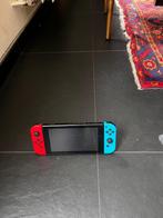 Schakelaar in zeer goede staat, Games en Spelcomputers, Spelcomputers | Nintendo Switch, Ophalen, Zo goed als nieuw