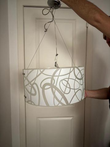 Lustre en verre beschikbaar voor biedingen