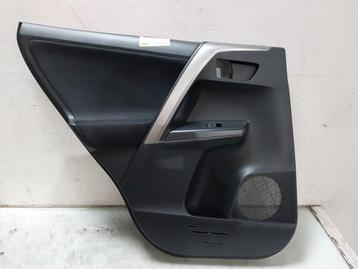 PORTIERBEKLEDING LINKS ACHTER RAV4 (A4) (|6764042620C1|) beschikbaar voor biedingen