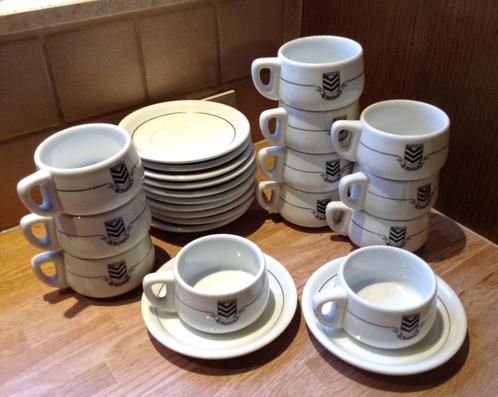 12 vinted F. Rombouts koffietassen in horecaporselein, Huis en Inrichting, Keuken | Servies, Gebruikt, Kop(pen) en/of Schotel(s)