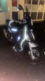 Piaggio beverlt 350 sport touring, Motoren, ABS, Minimaal motorrijbewijs A2, 12 t/m 35 kW, Sport
