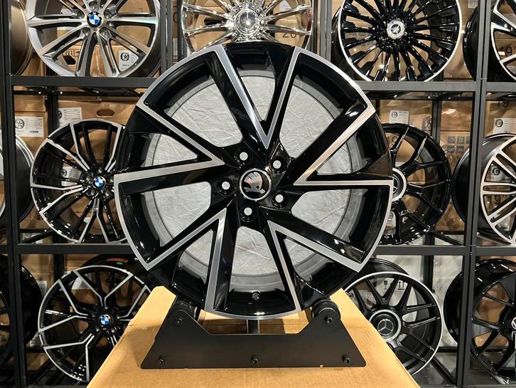 18" SKODA RS Look Sportvelgen SKODA OCTAVIA KODIAQ KAROQ VW, Auto-onderdelen, Banden en Velgen, Velg(en), 18 inch, Nieuw, Ophalen of Verzenden