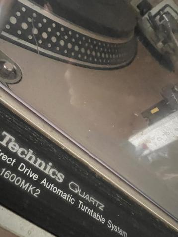Platendraaier TECHNICS 1600mk2 beschikbaar voor biedingen