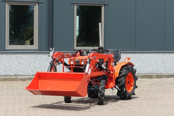 Kubota B7001 4wd / Voorlader, Zakelijke goederen, Landbouw | Tractoren, Overige merken, Gebruikt