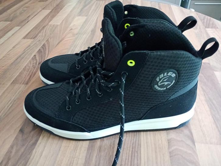 motorschoenen en motorhelm, Motoren, Kleding | Motorkleding, Overige typen, Nieuw zonder kaartje, Ophalen