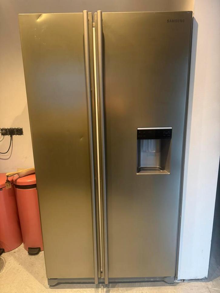 Amerikaanse koelkast, Elektronische apparatuur, Koelkasten en IJskasten, Gebruikt, Met aparte vriezer, Ophalen