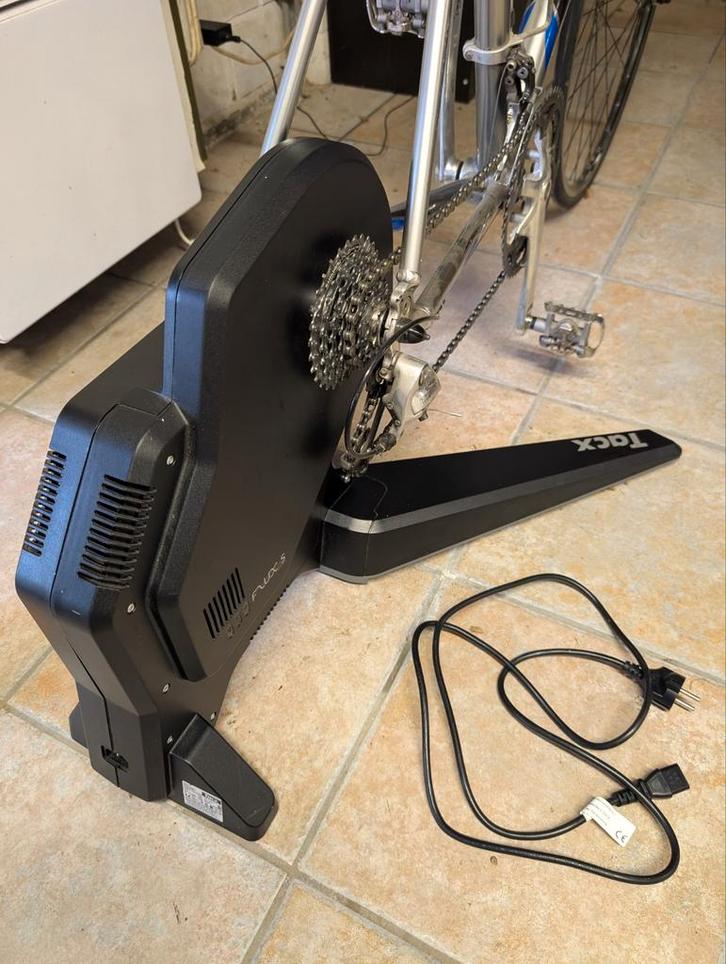 Tacx Flux S (Smart T2900S) - Direct Drive fietstrainer, Sport en Fitness, Wielrennen, Zo goed als nieuw, Ophalen