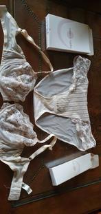 Prachtige lingerieset Lejaby 90 D + bijpassende slip M/L, Beige, Setje, Ophalen, Lejaby