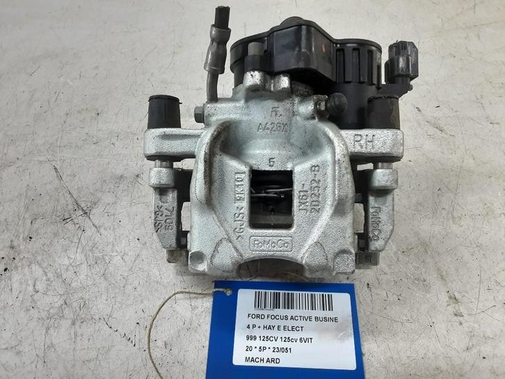 REMKLAUW RECHTS ACHTER Ford Focus 4 (LX612D250BEA), Auto-onderdelen, Remmen en Aandrijving, Ford, Gebruikt