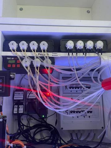 Pompes doseuses Grotech TEC3 + 2 modules EP IV (4 canaux), Enlèvement ou Envoi, Utilisé, Autres types