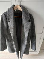 Halflange damesjas, Zo goed als nieuw, Grijs, B.Young, Ophalen