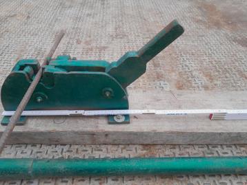 IJzerschaar, ijzerknipper, betonijzer snijder, knipschaar. beschikbaar voor biedingen