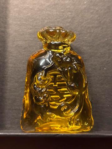 Fengshui  edelsteen geldzakje.  Lengte 6cm. Breedte 4cm beschikbaar voor biedingen