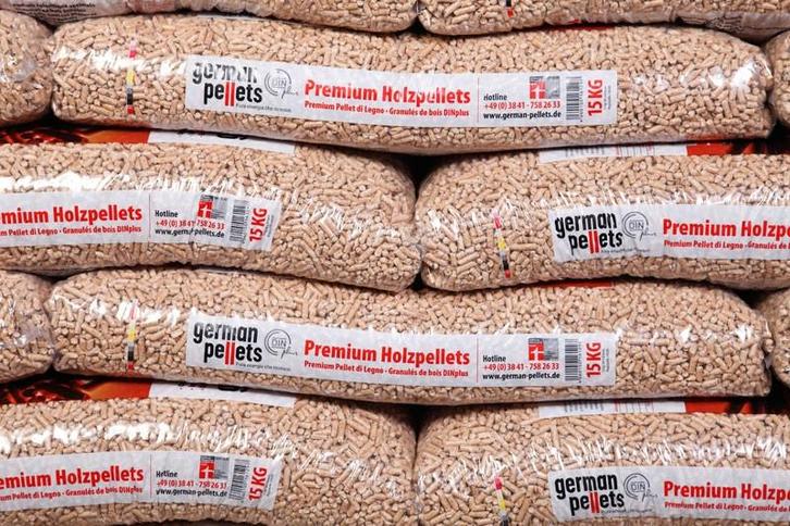 Houtpellets voor uw pelletkachel, German pellets:, Tuin en Terras, Brandhout, Blokken, Overige houtsoorten, Minder dan 3 m³, Ophalen