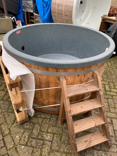 Hottub extern ~ gebruikt ~ tweedehands ~ bezorging mogelijk, Tuin en Terras, Zwembad-toebehoren, Zo goed als nieuw, Ophalen