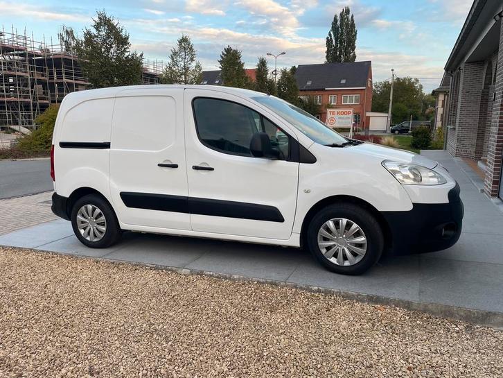 Peugeot Partner 1.6 HDI lichte vracht schadevrij (Zemst), Auto's, Peugeot, Particulier, Partner, Achteruitrijcamera, Diesel, Euro 4