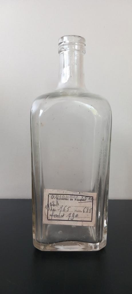 Bouteille témoin Burrough's gin Verreries de Fauquez, Antiquités & Art, Antiquités | Verre & Cristal, Enlèvement ou Envoi