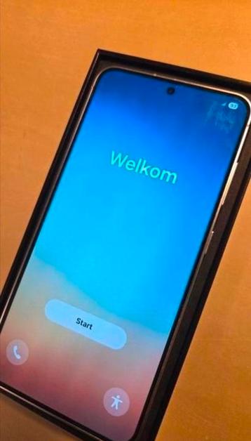 Samsung Galaxy S24 256GB Marble Grey beschikbaar voor biedingen
