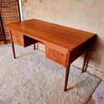 Scandinavisch vintage bureau Kvalitet Form Function Denmark, Huis en Inrichting, Ophalen of Verzenden, Zo goed als nieuw, Bureau