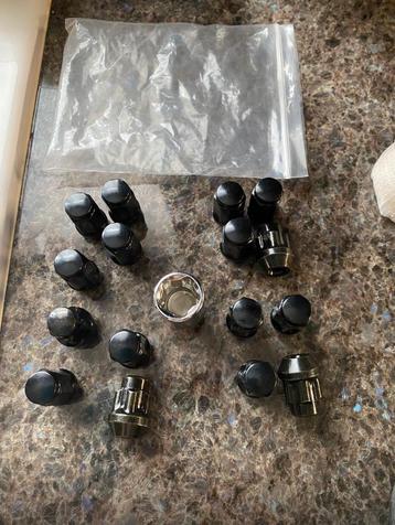 Nieuwe onderdelen voor classic mini beschikbaar voor biedingen