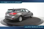 Ford Focus Wagon *Navigatie*Trekhaak*Park Assist*, Stof, Bedrijf, 5 deurs, 74 kW