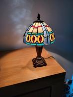 tifany gekleurde glaslamp, Huis en Inrichting, Lampen | Tafellampen, Ophalen