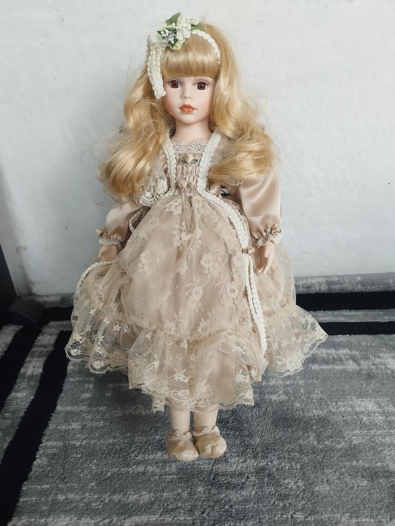 Porseleinen pop, Verzamelen, Ophalen, Pop