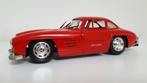 CBCar Mercedes Benz 300SL rouge à l'échelle 1:24 modèle de v, Comme neuf, Autres marques, Voiture, Enlèvement ou Envoi