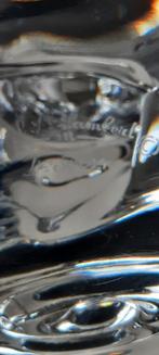 Singe cristal Val St Lambert, Enlèvement