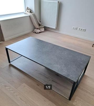 Salontafel beschikbaar voor biedingen