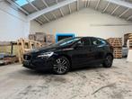 2019 Volvo V40 T2 2.0 Momentum OHB / CC / NAVI / GARANTIE, Auto's, Volvo, 4 cilinders, 1969 cc, Leder en Stof, Bedrijf