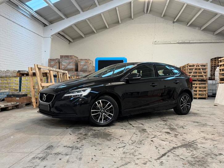2019 Volvo V40 T2 2.0 Momentum OHB / CC / NAVI / GARANTIE, Auto's, Volvo, Bedrijf, Te koop, V40, ABS, Airbags, Airconditioning