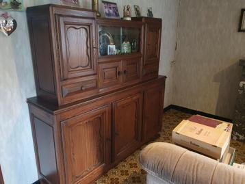 Moet DEZE week WEG ! Vitrinekast Hout Vintage  beschikbaar voor biedingen