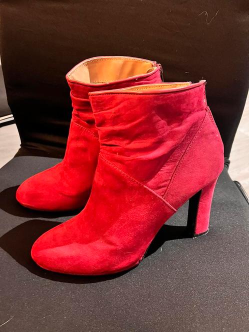 Wijnrode laarsjes enkellaarsjes maat 40 (25/3)*, Kleding | Dames, Schoenen, Nieuw, Rood, Ophalen of Verzenden