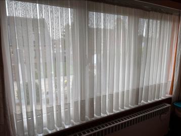 4 voile kwaliteits gordijnen op maat gemaakt beschikbaar voor biedingen