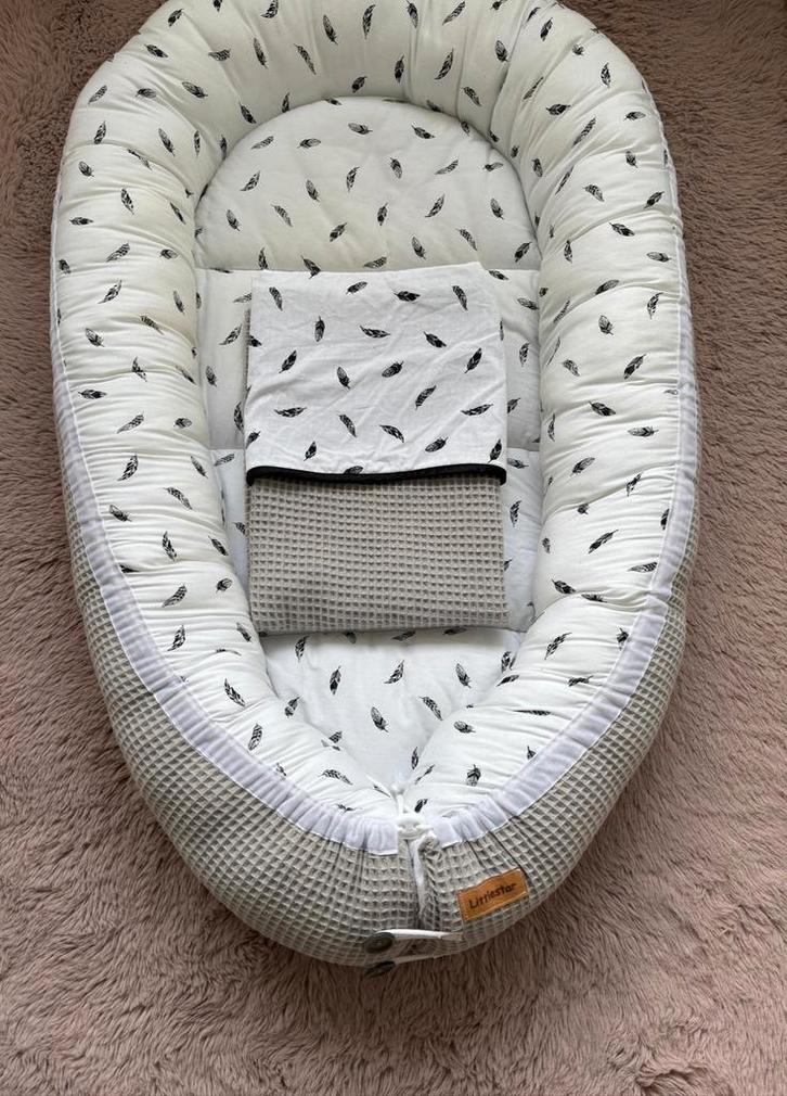 Te koop babynestje & nieuwe dekentje, Kinderen en Baby's, Babywiegjes en Ledikanten, Zo goed als nieuw, Overige typen, Ophalen