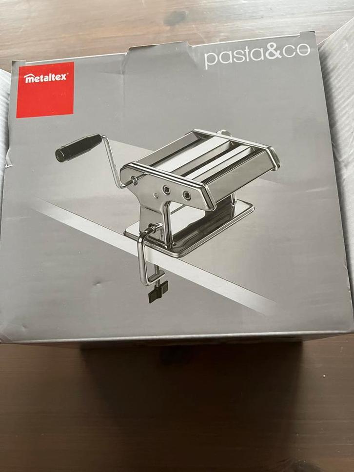 Pastamaakmachine, Maison & Meubles, Cuisine | Ustensiles de cuisine, Comme neuf, Enlèvement ou Envoi