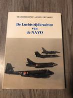boek de luchtstrijdkrachten van de navo, Verzamelen, Ophalen of Verzenden