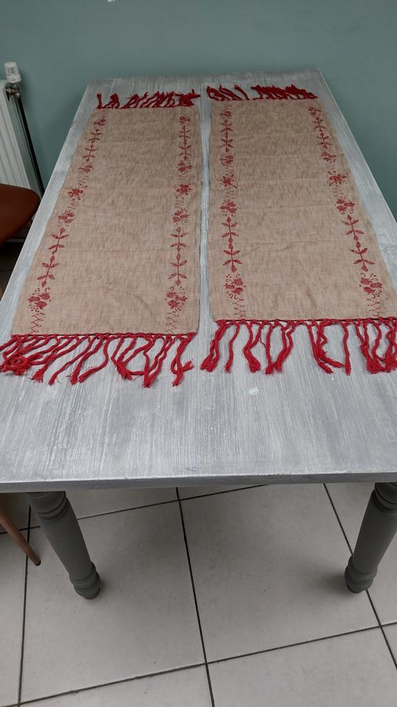 Tafelloper, twee stuks, 100 % katoen. Nieuw, Huis en Inrichting, Tafelkleden, Nieuw, Ophalen