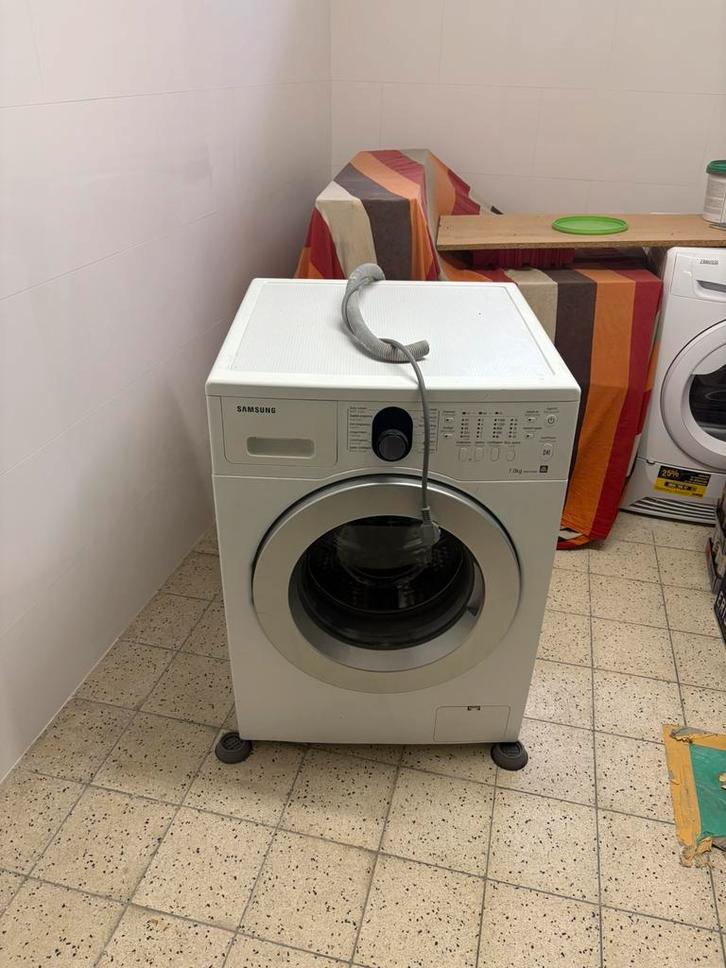 Wasmachine, Elektronische apparatuur, Wasmachines, Zo goed als nieuw, Voorlader, 6 tot 8 kg, 85 tot 90 cm, 1600 toeren of meer