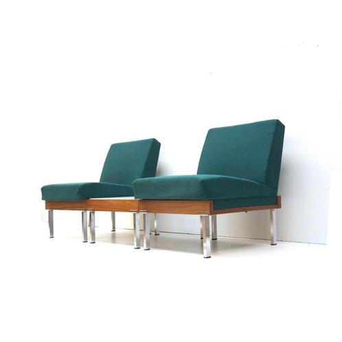 Design vintage : 2 fauteuils et un coin table/salon, années, Maison & Meubles, Chaises de bureau, Enlèvement ou Envoi