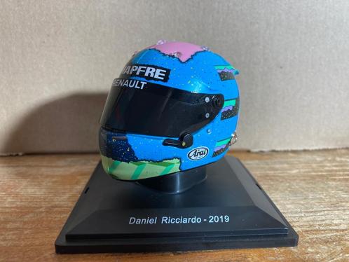 Daniël Ricciardo 2019 1:5 helm Renault R.S.19 F1 Spark, Collections, Marques automobiles, Motos & Formules 1, Neuf, ForTwo, Enlèvement ou Envoi