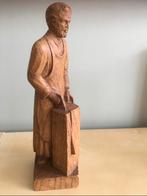 Beeld houtbewerker klooster, Antiek en Kunst, Ophalen of Verzenden