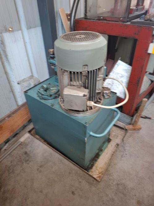 Hydraulische groep 200b project pers messen maken, Doe-het-zelf en Bouw, Aggregaten, Gebruikt, Ophalen