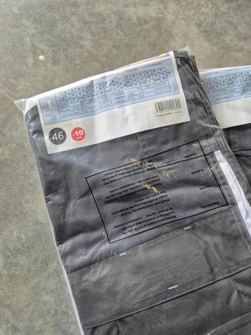 2 x Wolfline schildersbroek beschikbaar voor biedingen