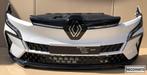 VOORBUMPER RENAULT MEGANE E-TECH BUMPER GRILL COMPLEET, Auto-onderdelen, Ophalen of Verzenden, Gebruikt, Renault